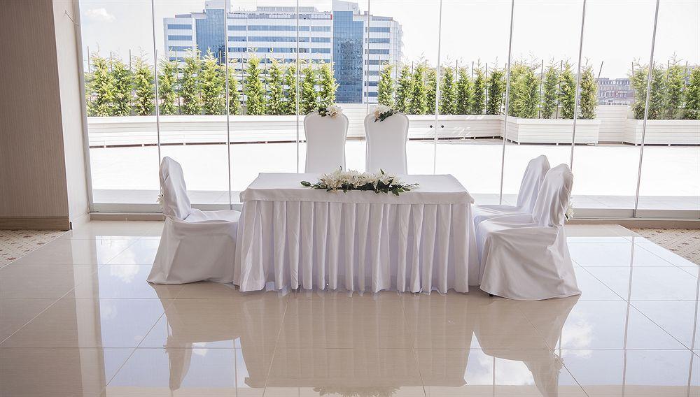 Hotel Golden Way Giyimkent Istanbul Eksteriør billede