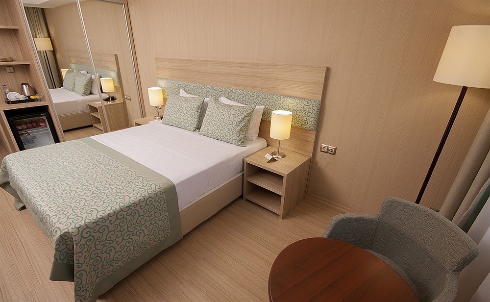 Hotel Golden Way Giyimkent Istanbul Eksteriør billede
