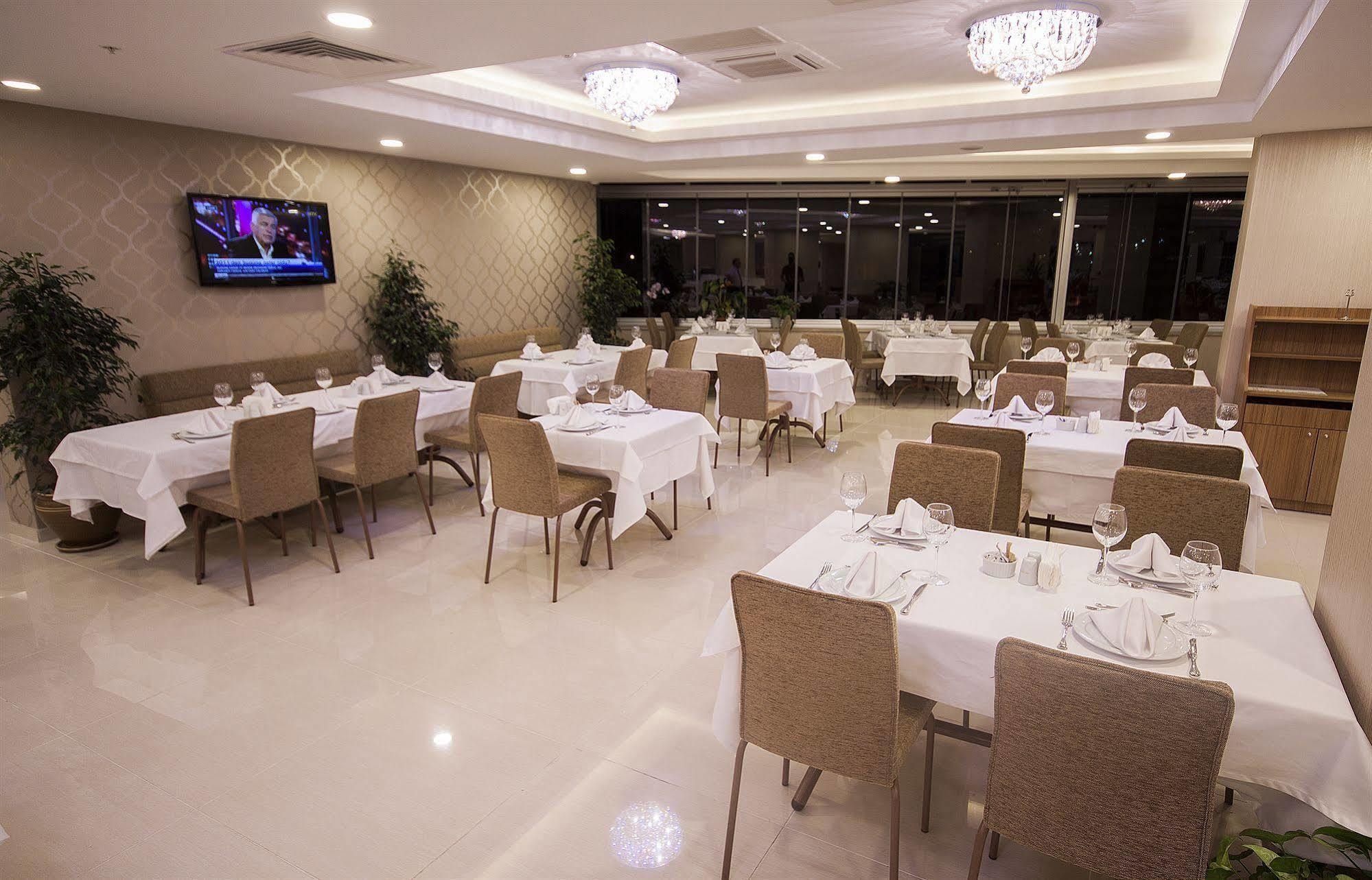 Hotel Golden Way Giyimkent Istanbul Eksteriør billede